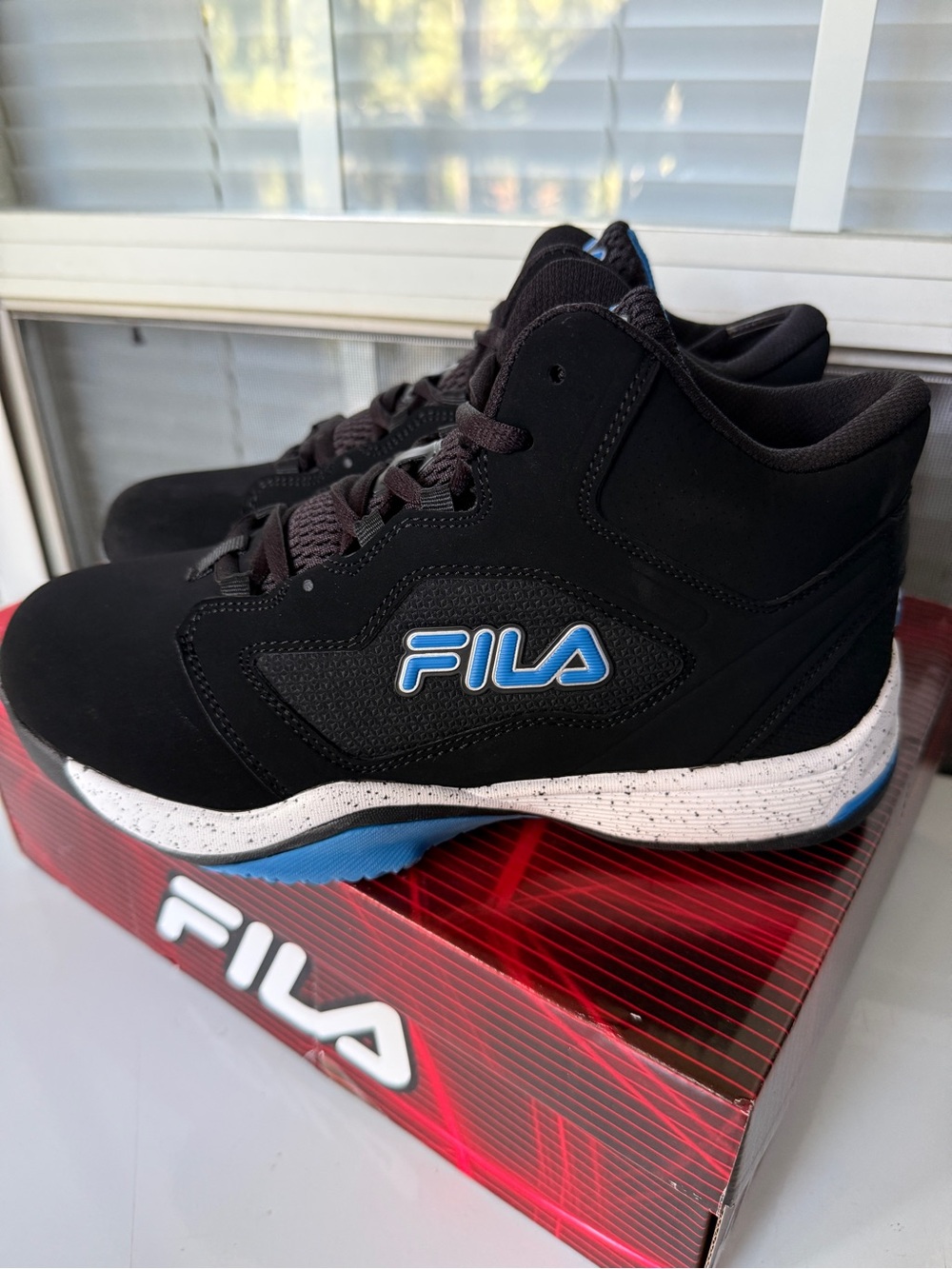 FILA SWEEPER 21FW Sneakers | US 6 | BNWB | Women’s high top